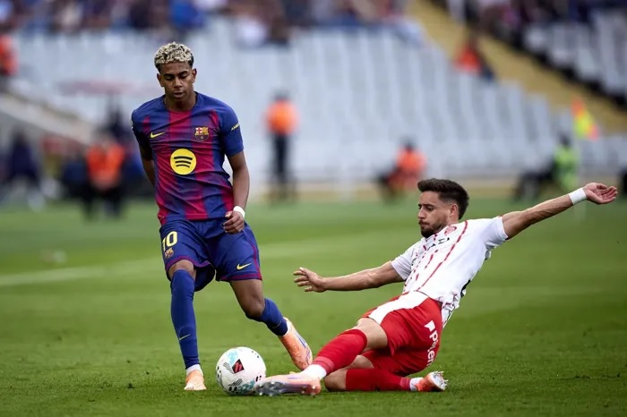 برشلونة في مهمة استعادة الصدارة أمام جيرونا
