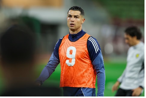 النصر السعودي يعلن خضوع رونالدو للعلاج في إسبانيا
